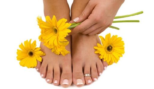 Healthy feet after treatment of fungi